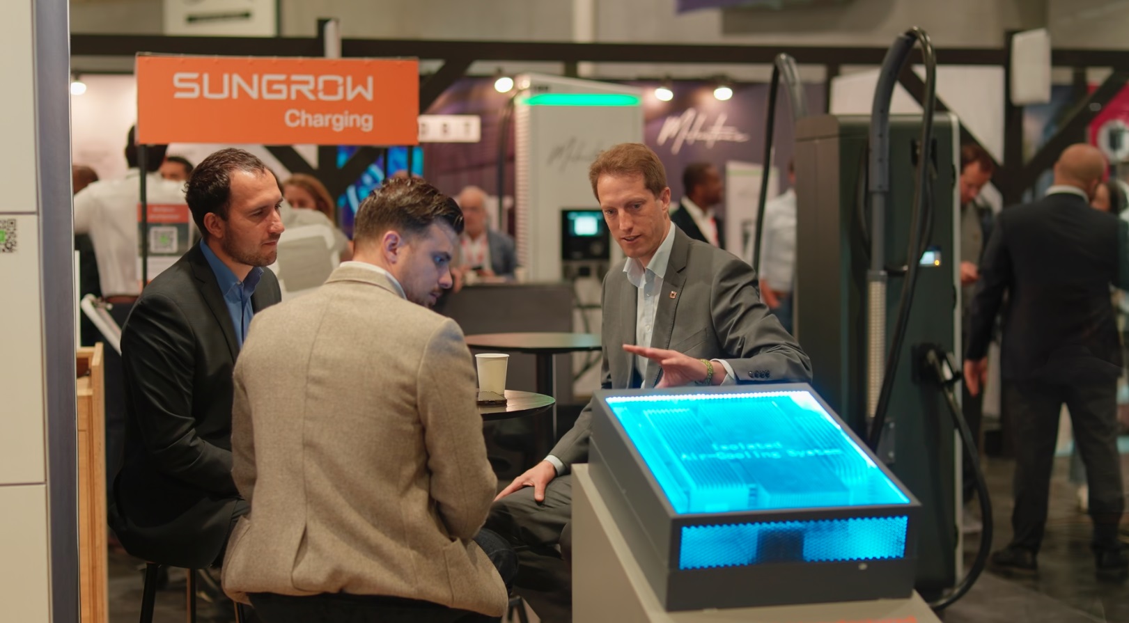 Sungrow, un géant de l’énergie solaire qui réinvente la recharge rapide