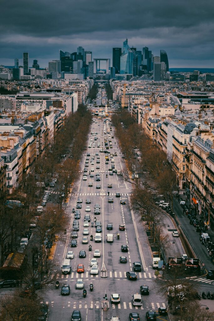 view paris car traffic france 2035 electric car