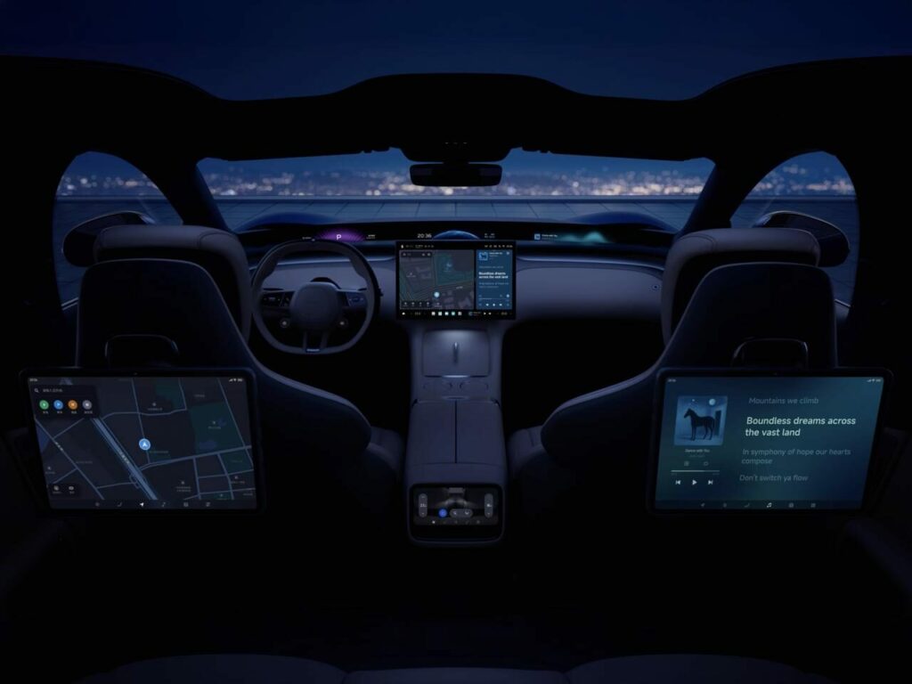 Technological interior of the Xiaomi YU7 Max SUV