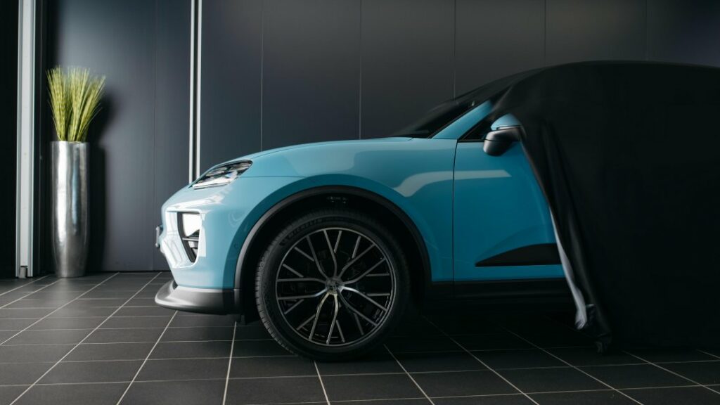 Dévoilement partiel de la nouvelle génération Porsche Macan 100 % électrique
