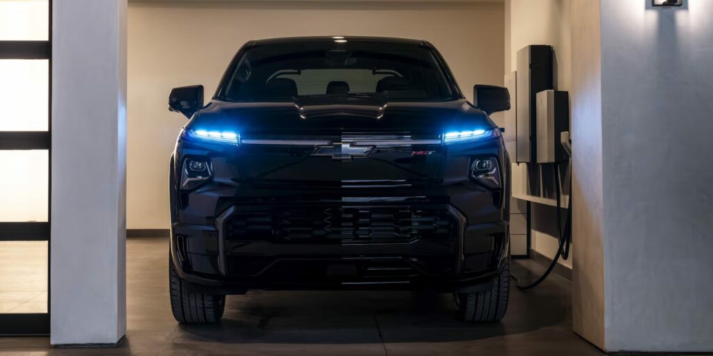 Chevrolet Silverado EV électrique parcourant une longue distance, record d’autonomie à 1704 km sur une seule charge