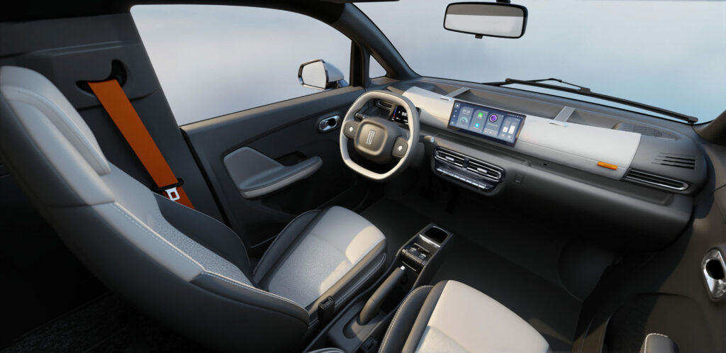 Interior view of the Linktour L7e electric vehicle with touchscreen and intelligent cockpit