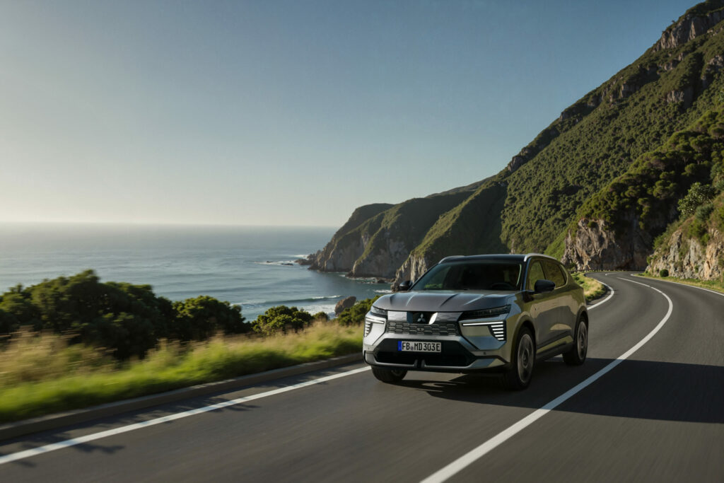 mitsubishi eclipse cross electrique 2025 avant
