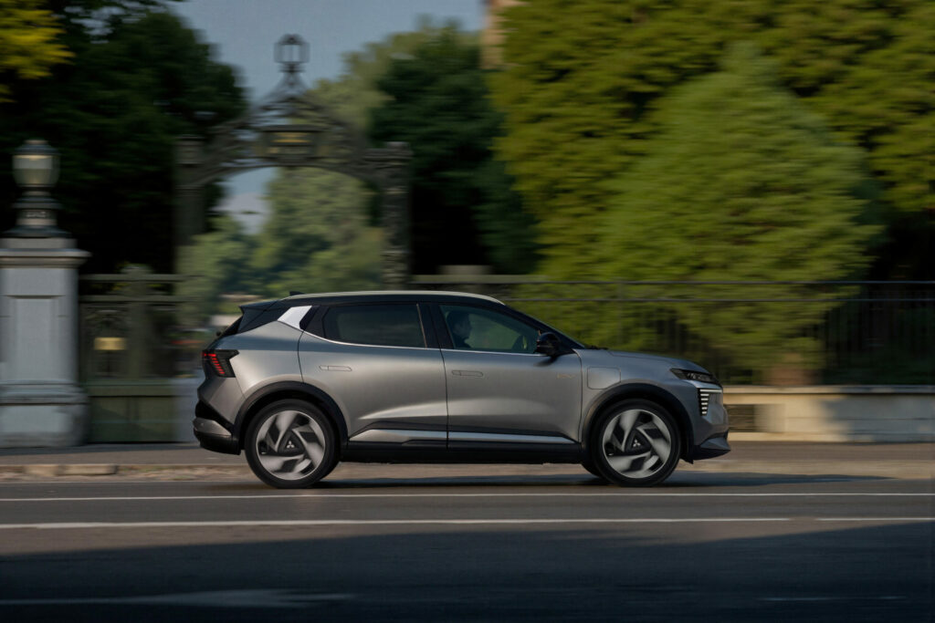 mitsubishi eclipse cross electrique 2025 profil