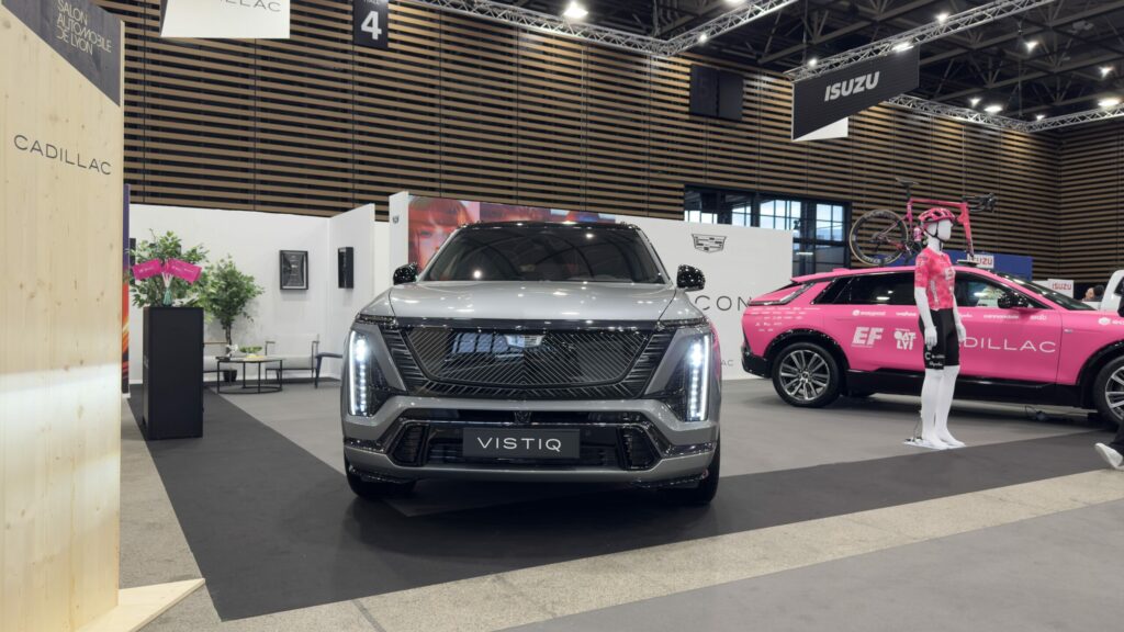 cadillac electrique vistiq 2026