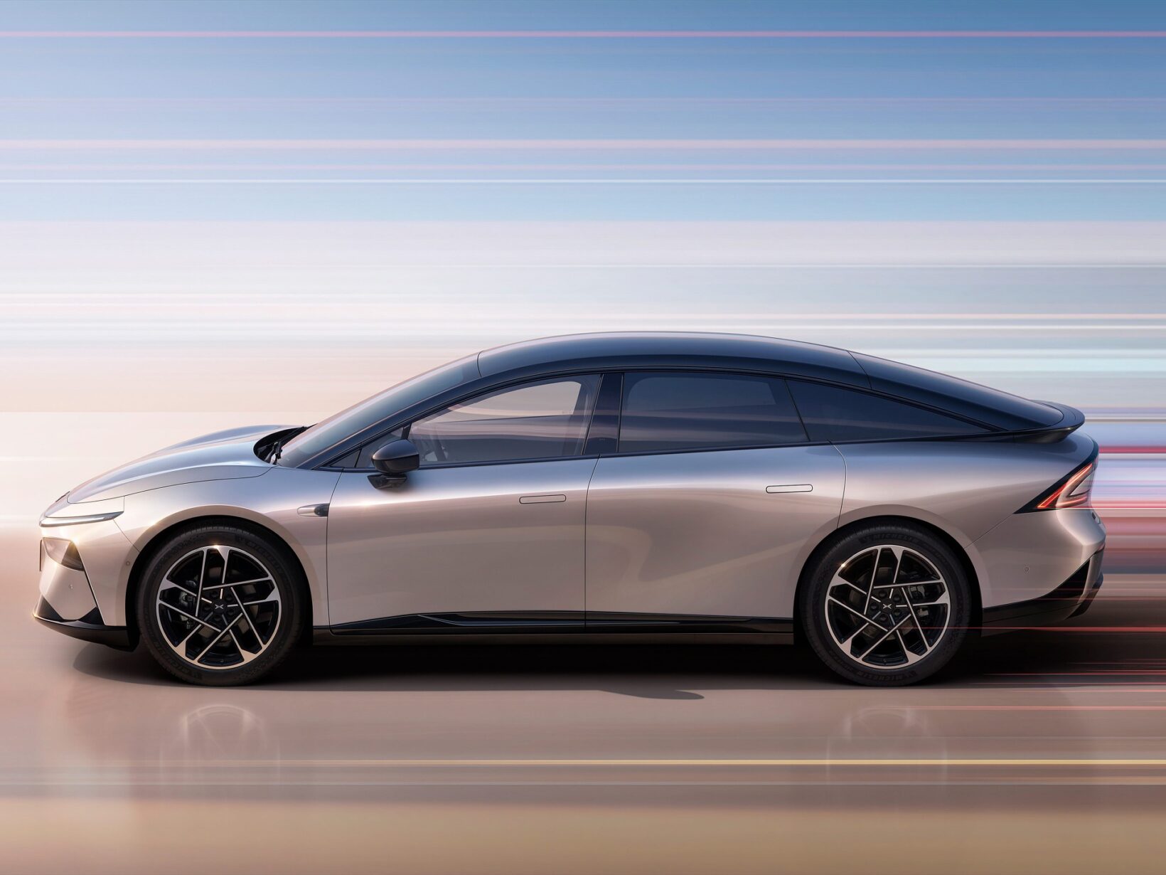 XPeng P7+ profile view, electric saloon rival to the Tesla Model 3