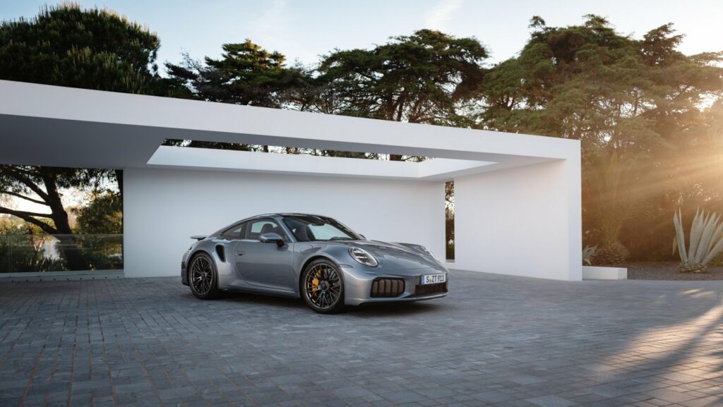 porsche 911 turbo S hybride salon munich 2025