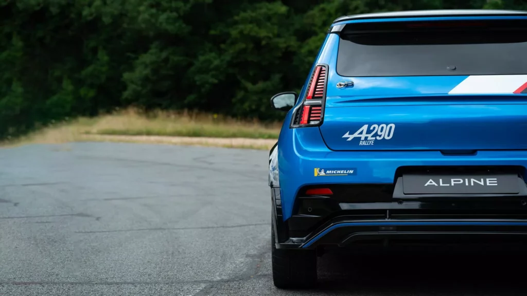 Alpine A290 Rallye électrique, vue arrière, détails aérodynamiques et feux LED