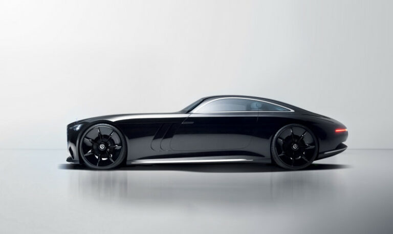 Mercedes-Benz Vision Iconic vue de profil, grand coupé électrique au style Art Déco