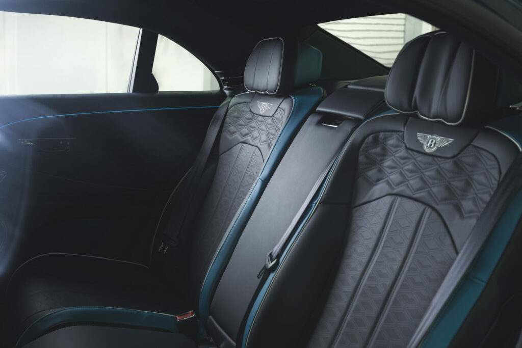 Bentley Flying Spur Hybrid 2025 leather rear seats Cumbrian Green