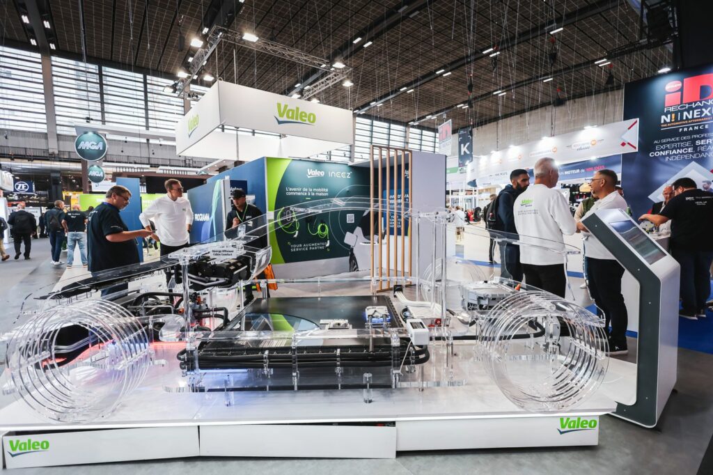 Stand Valeo au salon EQUIP AUTO 2025