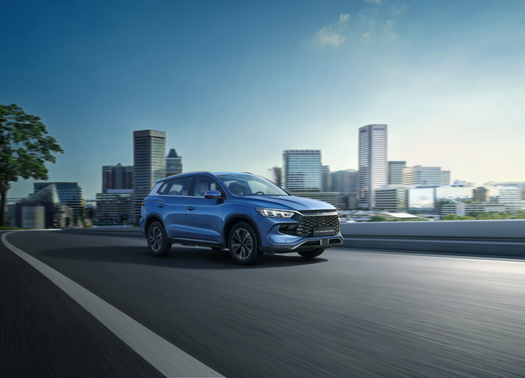 BYD SEALION 5 DM-i gros plan, design extérieur détaillé