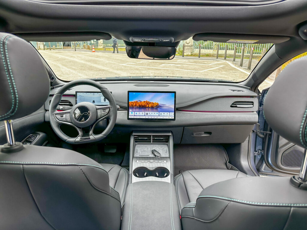 Tableau de bord BYD SEAL 6 DM-i vue arrière