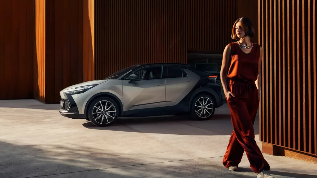 Toyota C-HR grise